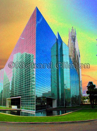 Dscn6454CrystalCathedralSol