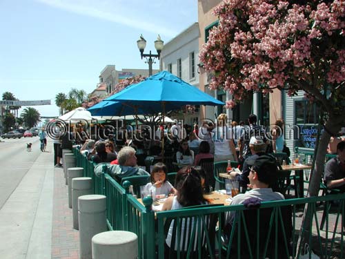 6854HuntingtonBeachSidewalk